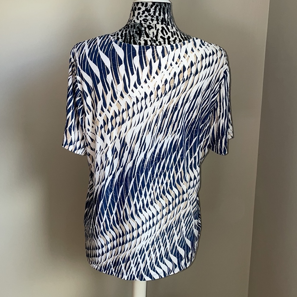 JM Collection Top - Picture 2 of 4